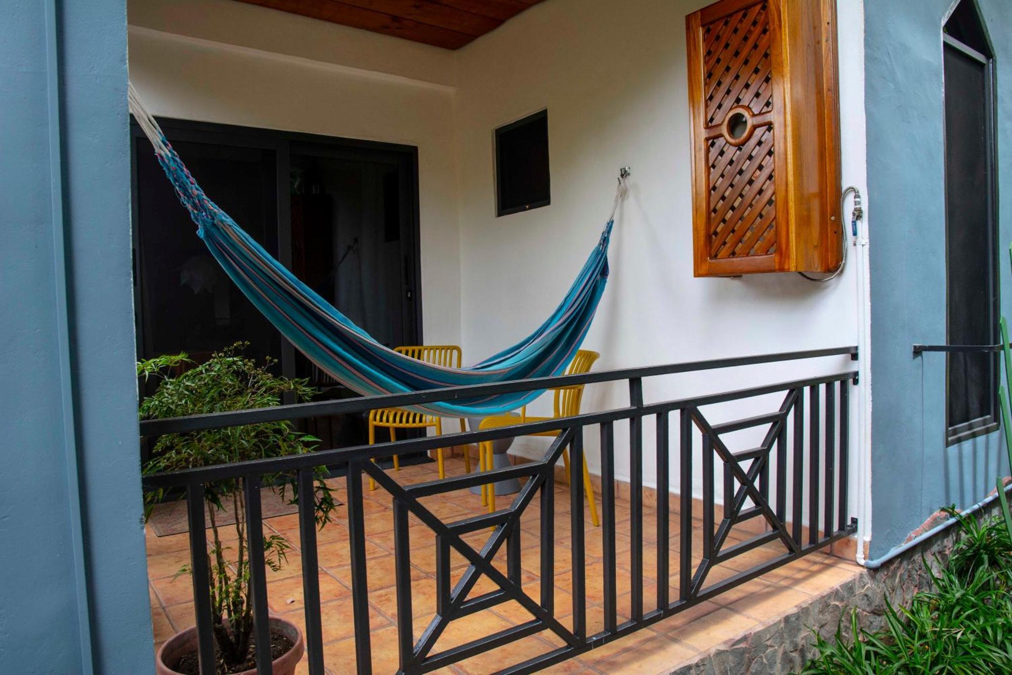 Hotel Isla Verde Бокете Экстерьер фото