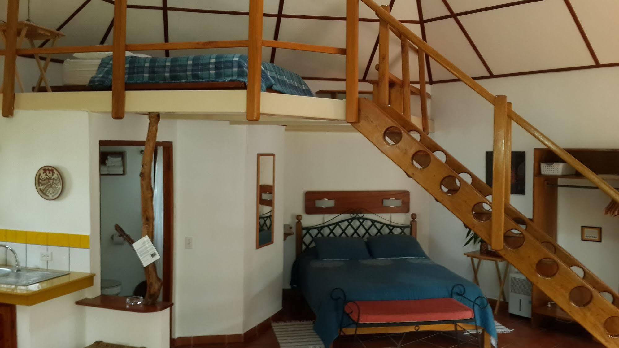 Hotel Isla Verde Бокете Экстерьер фото